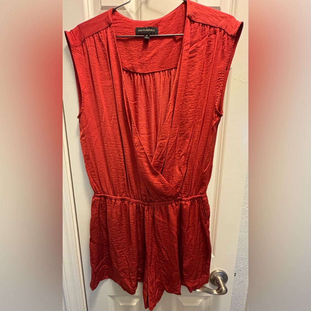 banana republic Faux Wrap Elastic Waist Burnt Orange Romper Women's 
Size 10